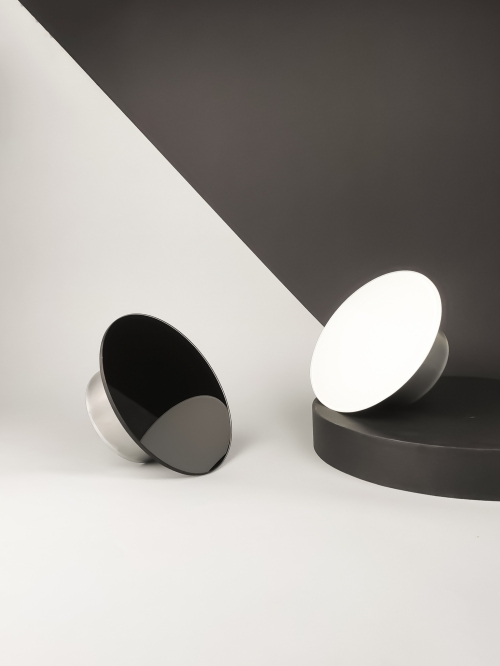 Анемостат со стеклянной внешней частью FOZA D 125 мм. Глянцевое стекло. Чёрный круглый. RAL 9005